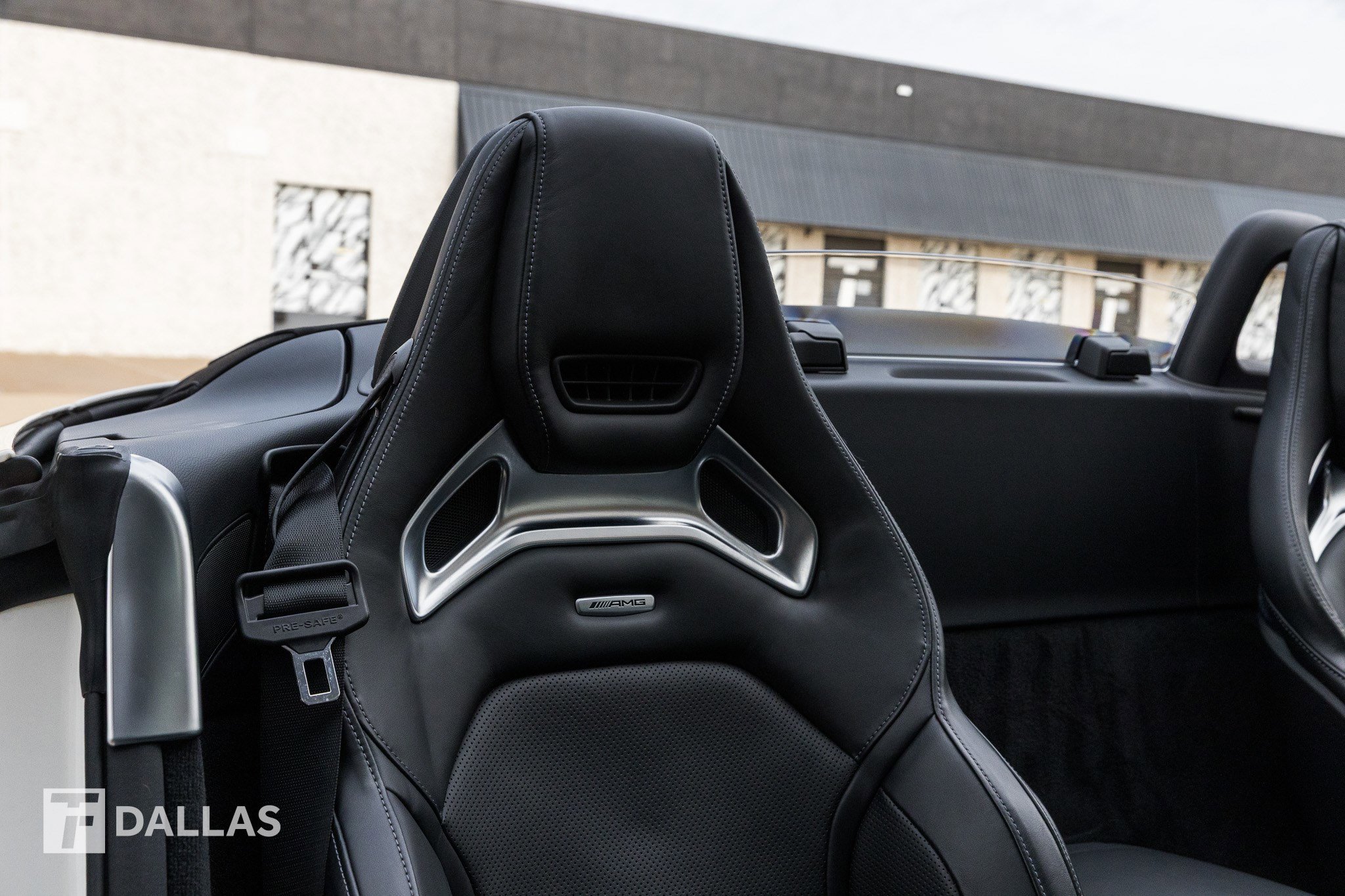 Used 2021 Mercedes-Benz AMG GT Roadster image 31