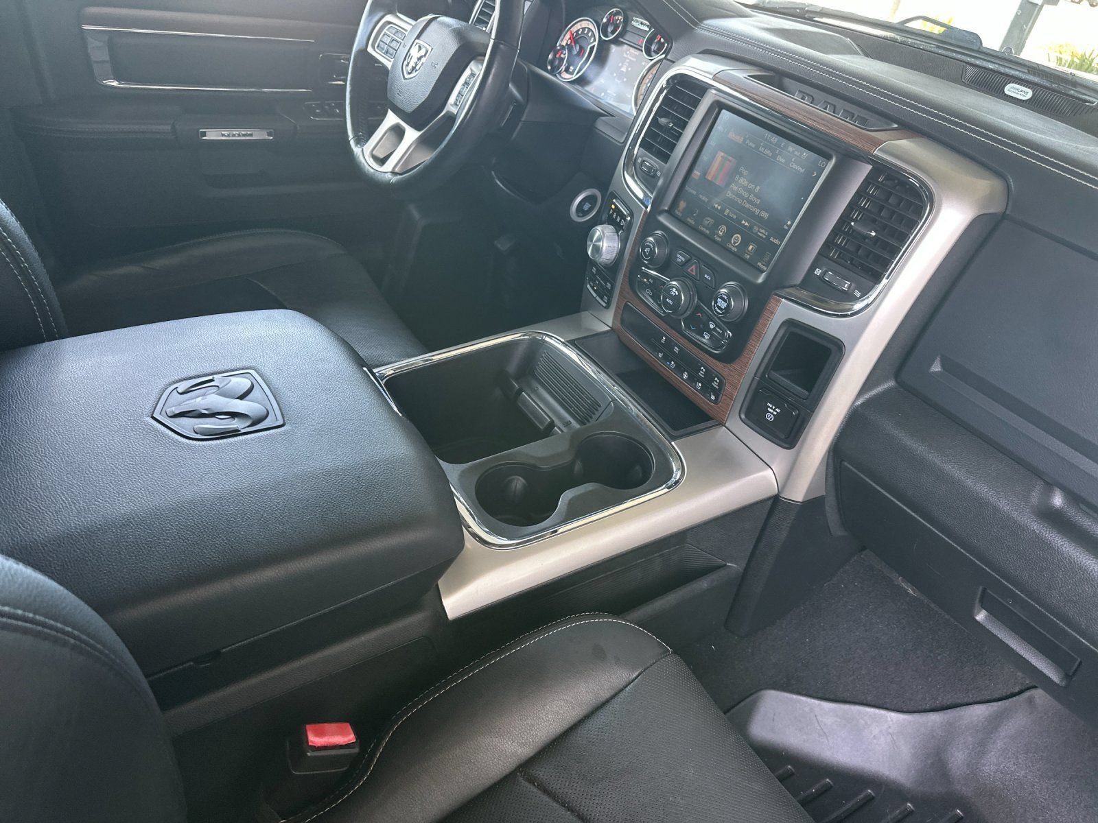 Used 2017 RAM 1500 Laramie w/ Convenience Group AWD/4WD image 15