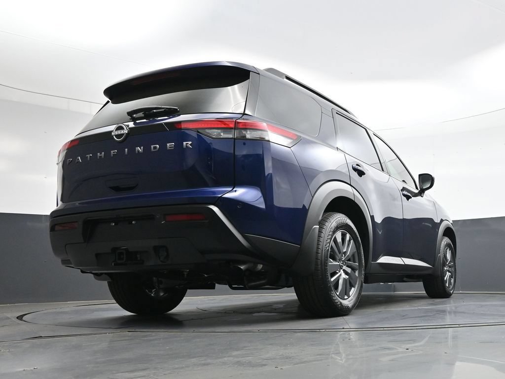 Certified 2026 Nissan Pathfinder SV w/ SV Premium Package FWD image 40