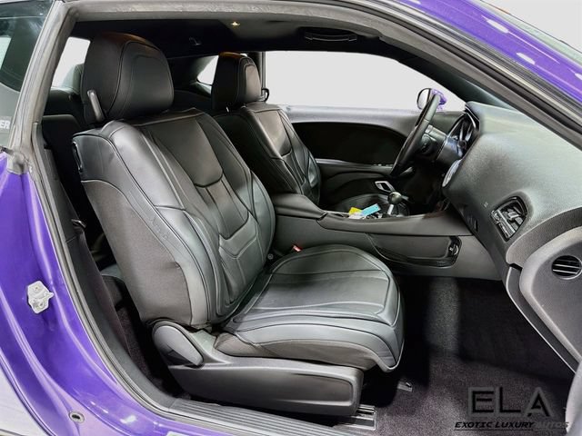 Used 2016 Dodge Challenger R/T RWD image 30