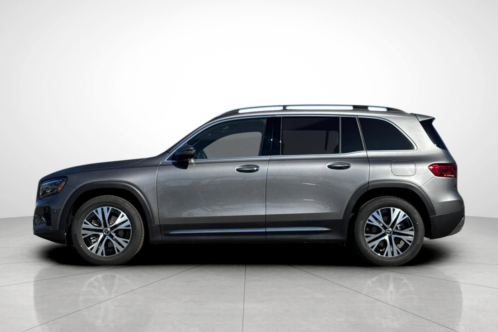 New 2026 Mercedes-Benz GLB 250 image 32