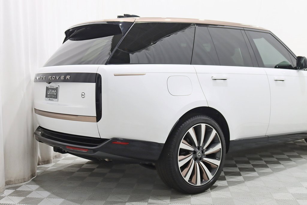 Used 2024 Land Rover Range Rover SV image 9