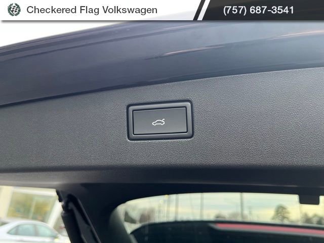 New 2026 Volkswagen Tiguan SE image 32