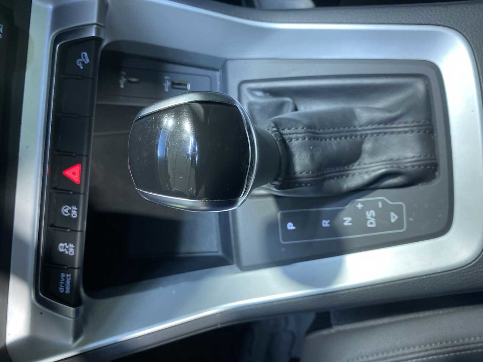 Used 2019 Audi Q3 2.0T Premium image 16