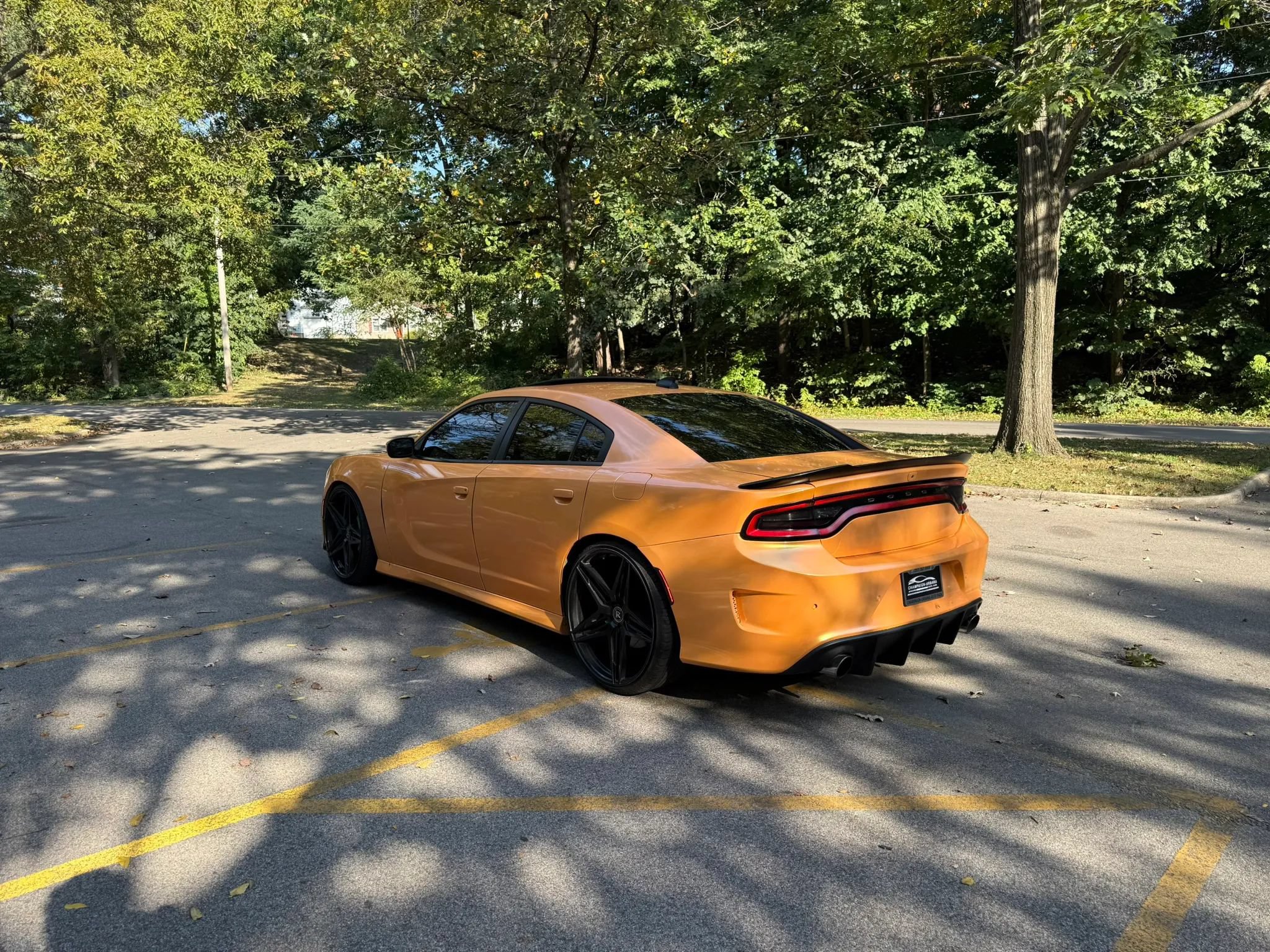 Used 2017 Dodge Charger R/T RWD image 5