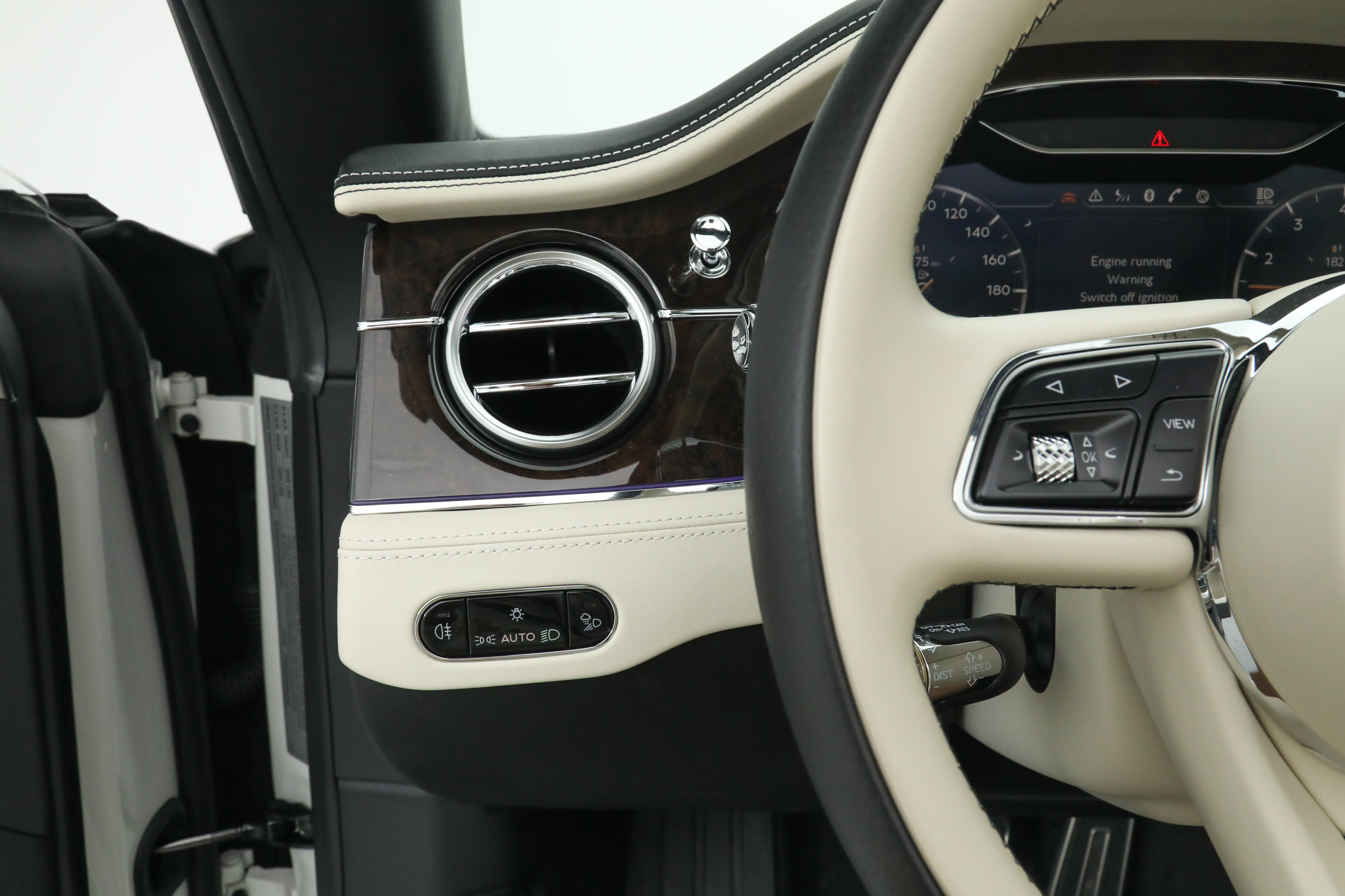 Used 2022 Bentley Continental GT AWD/4WD image 25