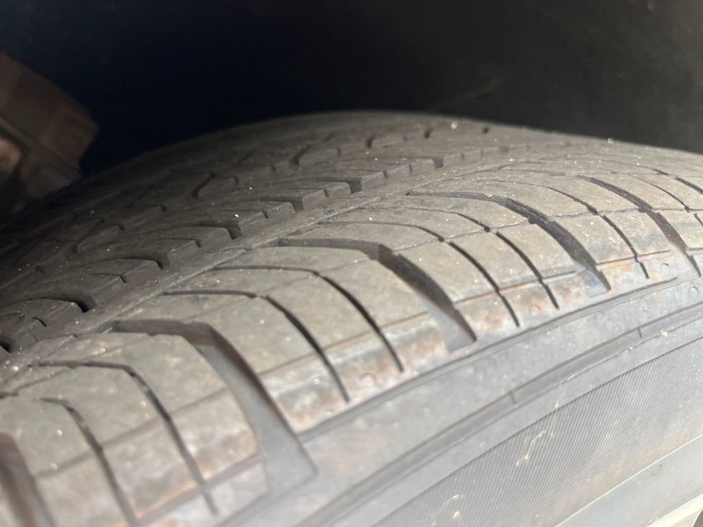 Used 2024 Volvo S90 T8 Ultimate image 34