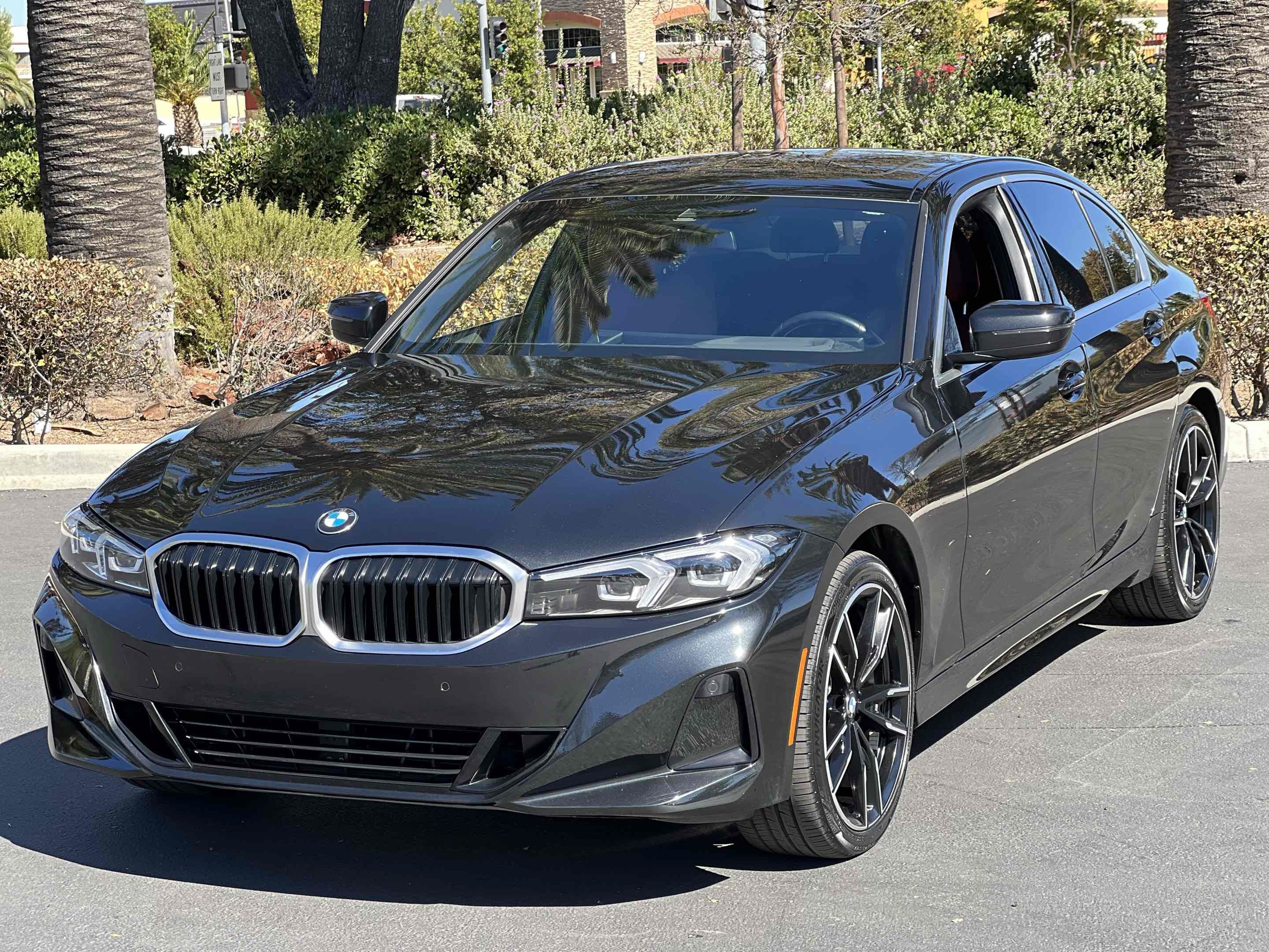 Used 2024 BMW 330i xDrive Sedan w/ Premium Package AWD/4WD image 11