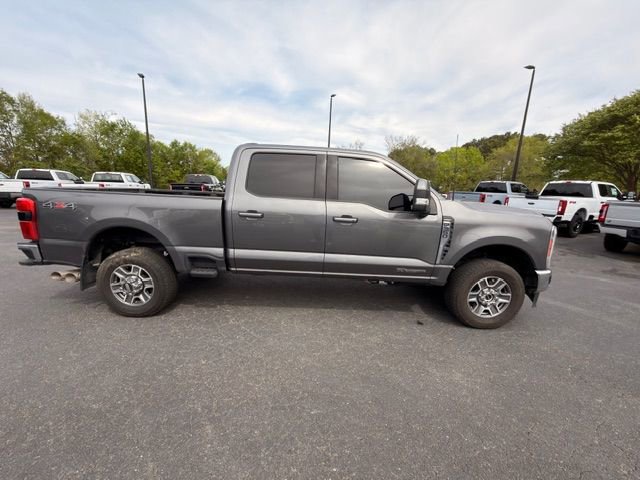 Used 2023 Ford F350 Lariat image 17