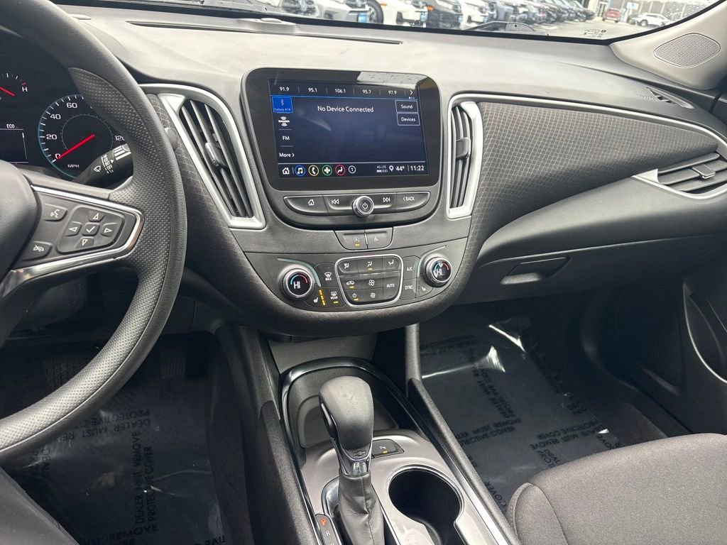 Used 2024 Chevrolet Malibu LT image 37