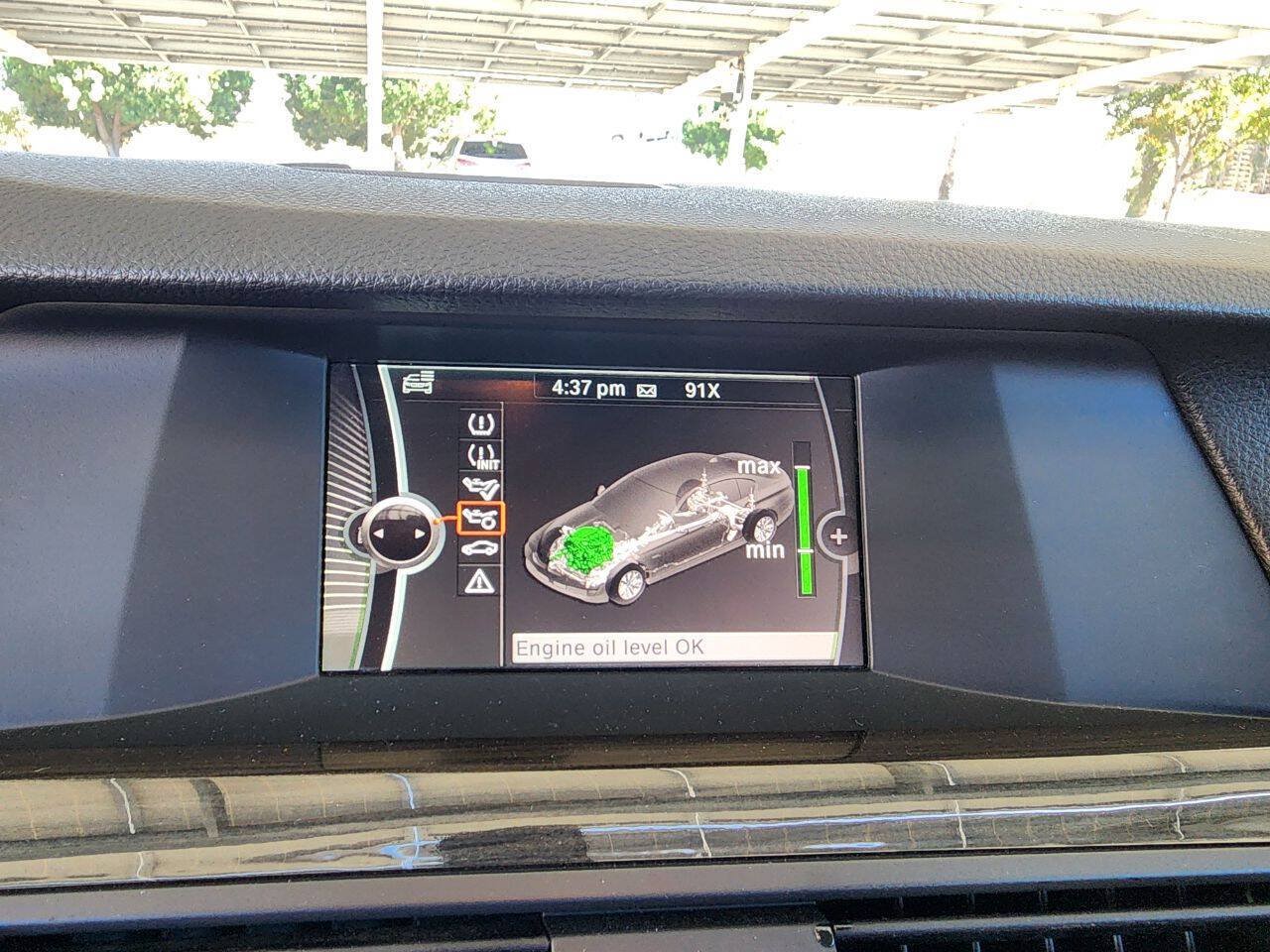 Used 2013 BMW 528i Sedan RWD image 32