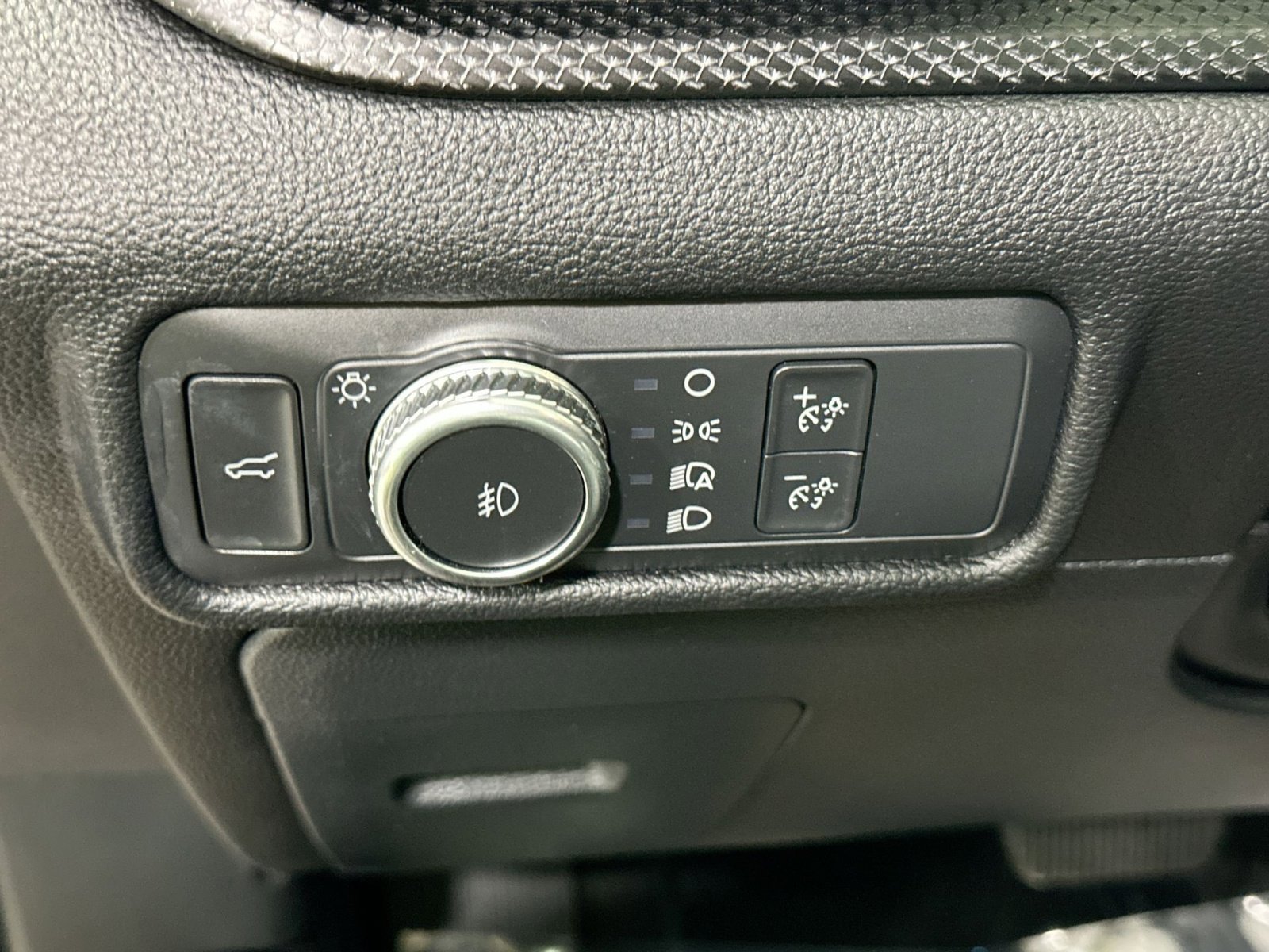 Used 2021 Ford Explorer ST w/ Equipment Group 401A image 18