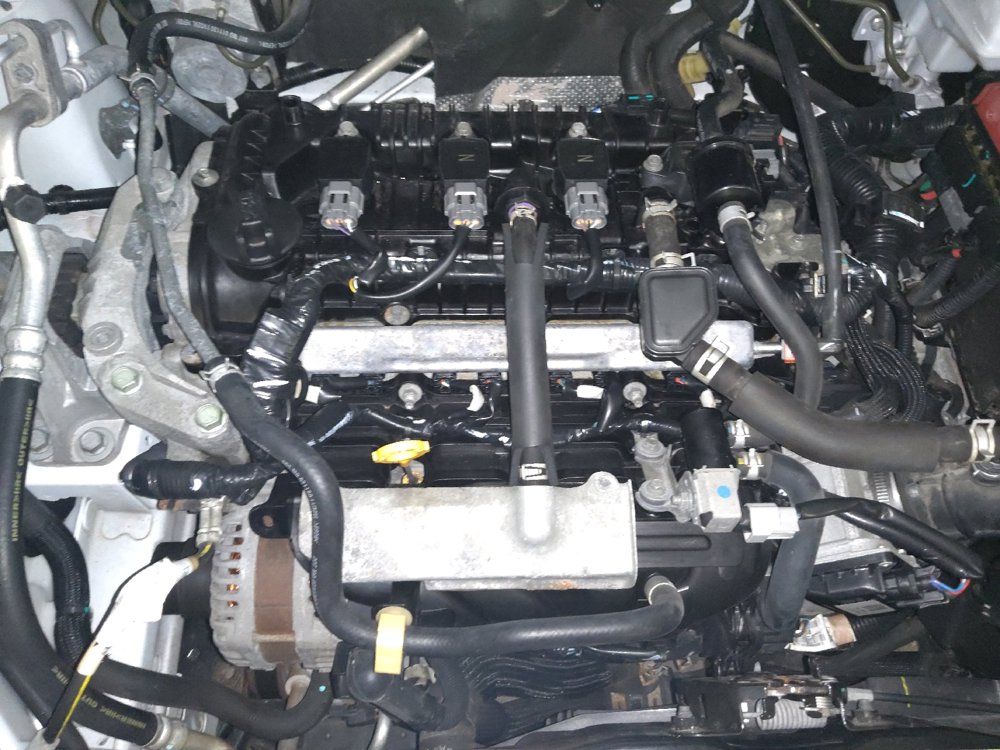 Used 2021 Nissan Versa SV FWD image 30