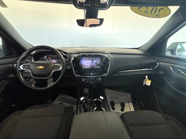 Used 2023 Chevrolet Traverse LT w/ Rear Camera Mirror Package AWD/4WD image 24