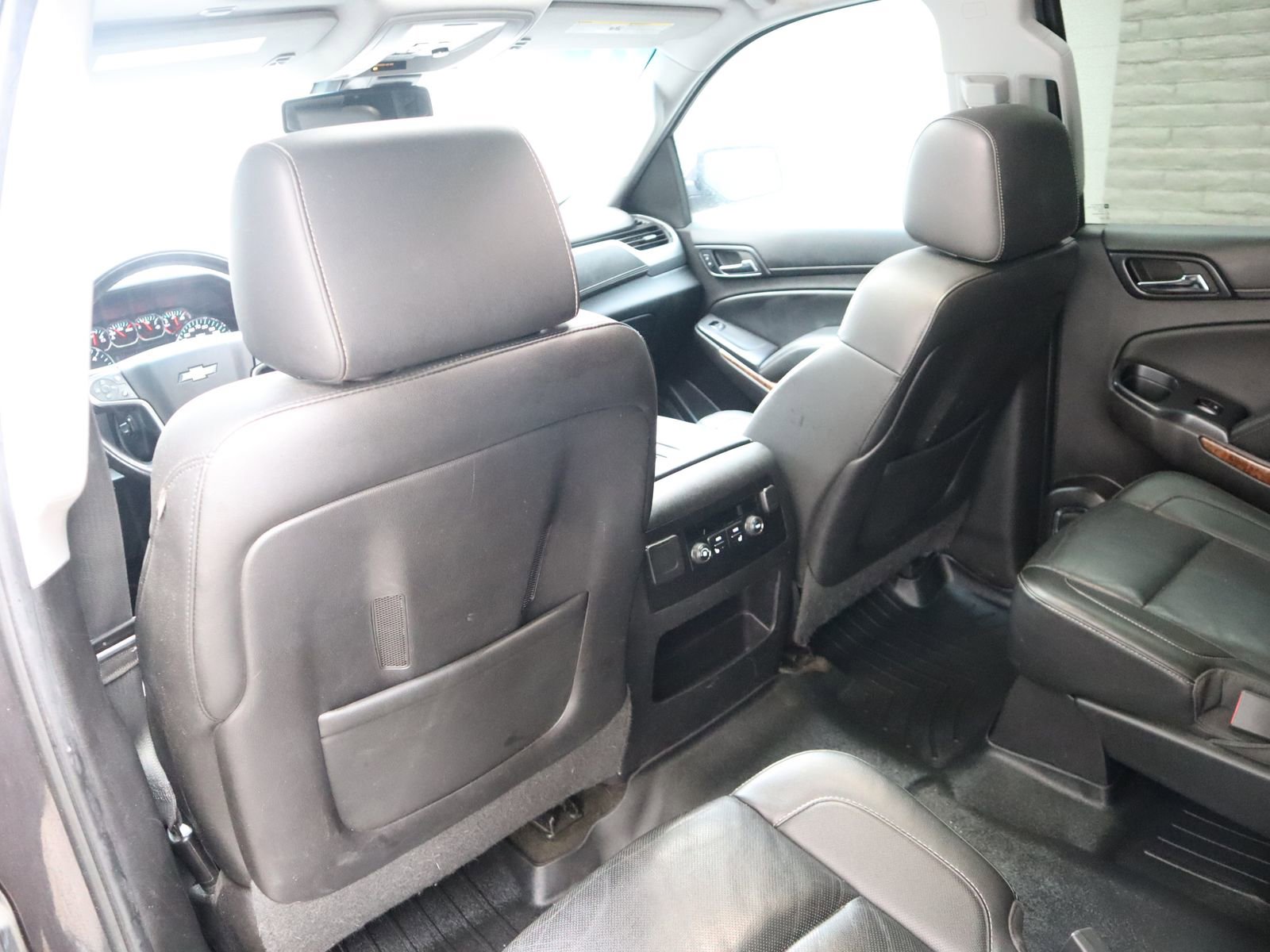 Used 2015 Chevrolet Suburban LTZ AWD/4WD image 46