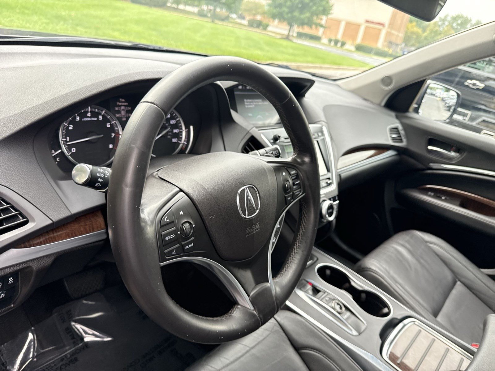 Used 2017 Acura MDX SH-AWD image 16