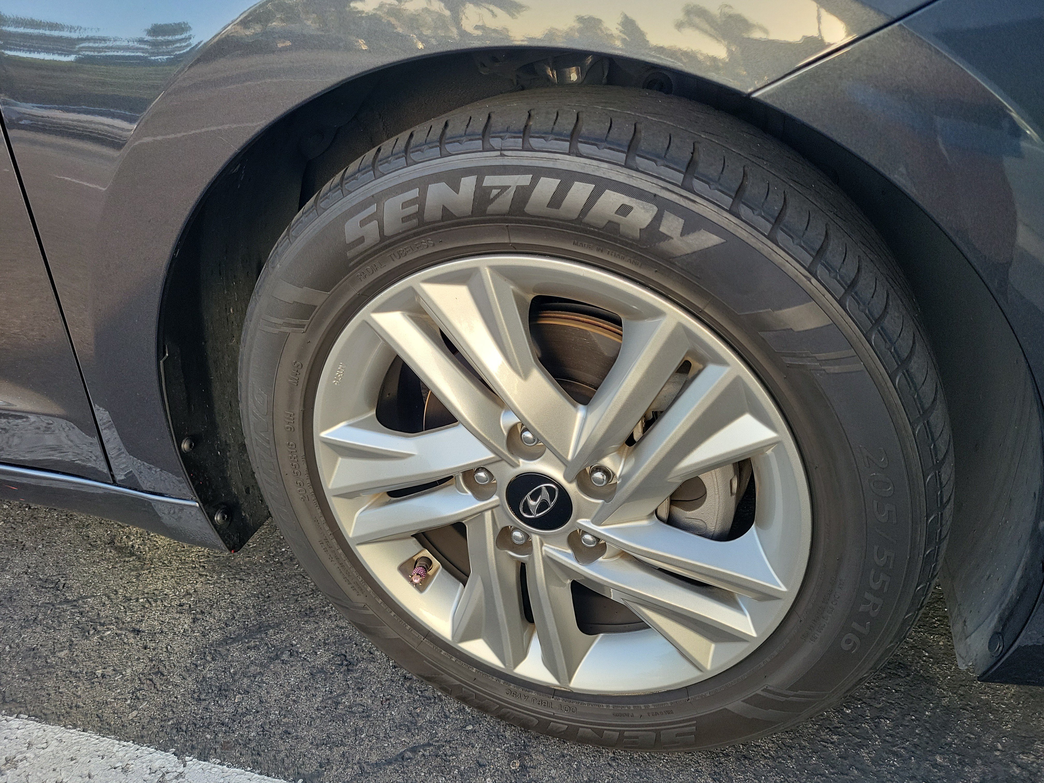 Used 2020 Hyundai Elantra Value Edition FWD image 4