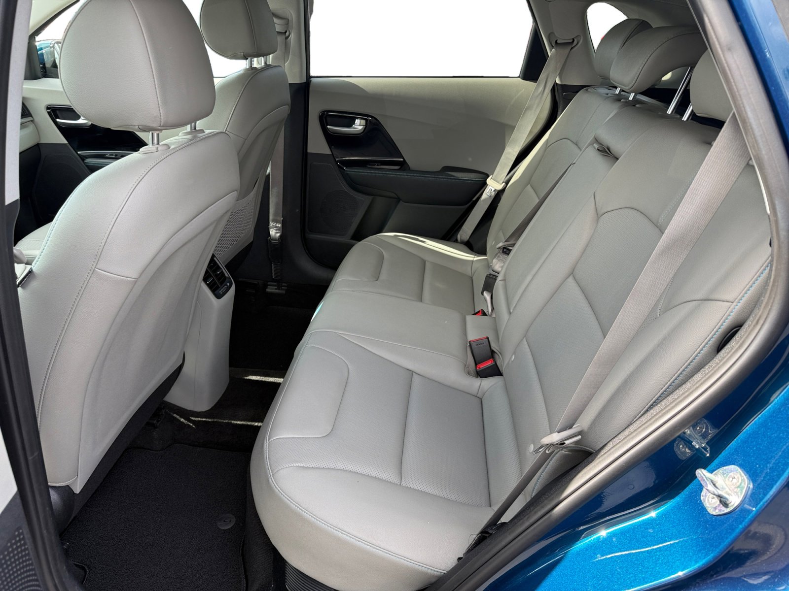 Used 2022 Kia Niro Touring Special Edition FWD image 16