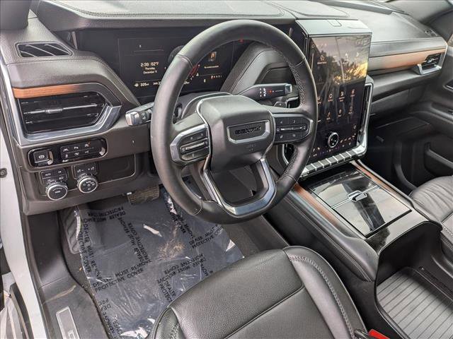Used 2025 GMC Yukon Denali image 10