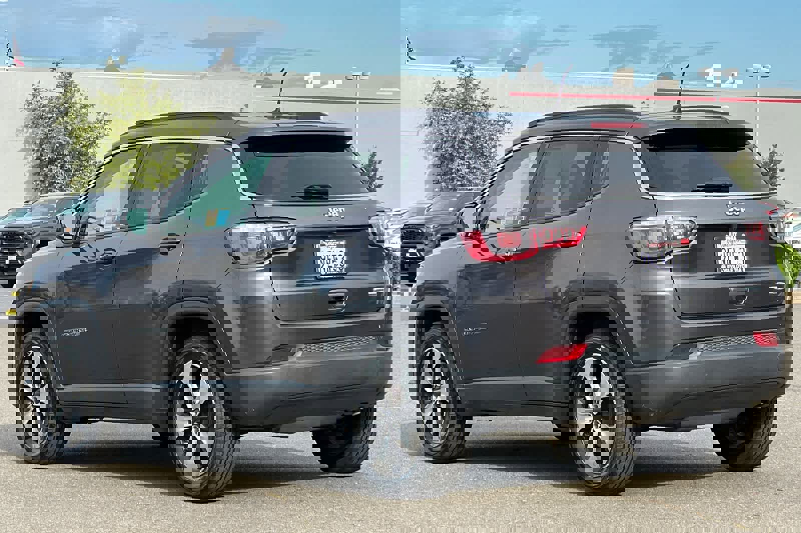 Used 2018 Jeep Compass Latitude w/ Popular Equipment Group image 7