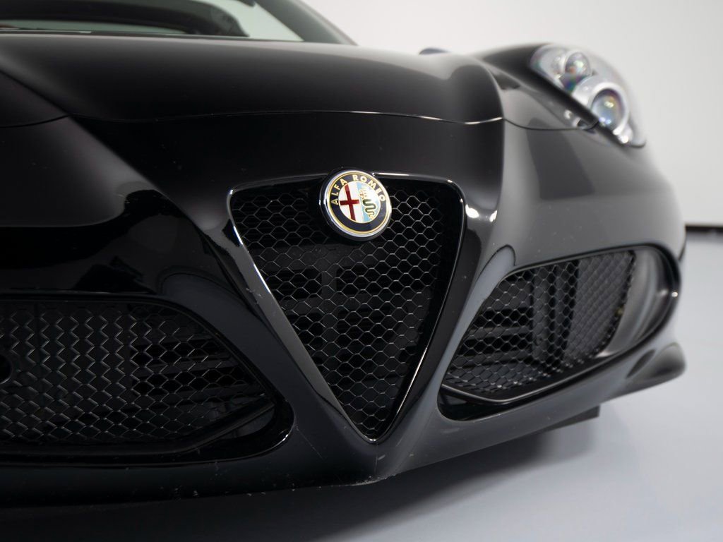 Used 2016 Alfa Romeo 4C Spider image 33