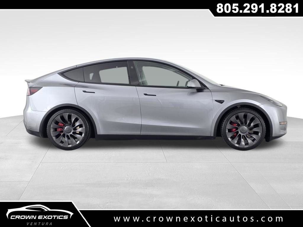 Used 2024 Tesla Model Y Performance image 8