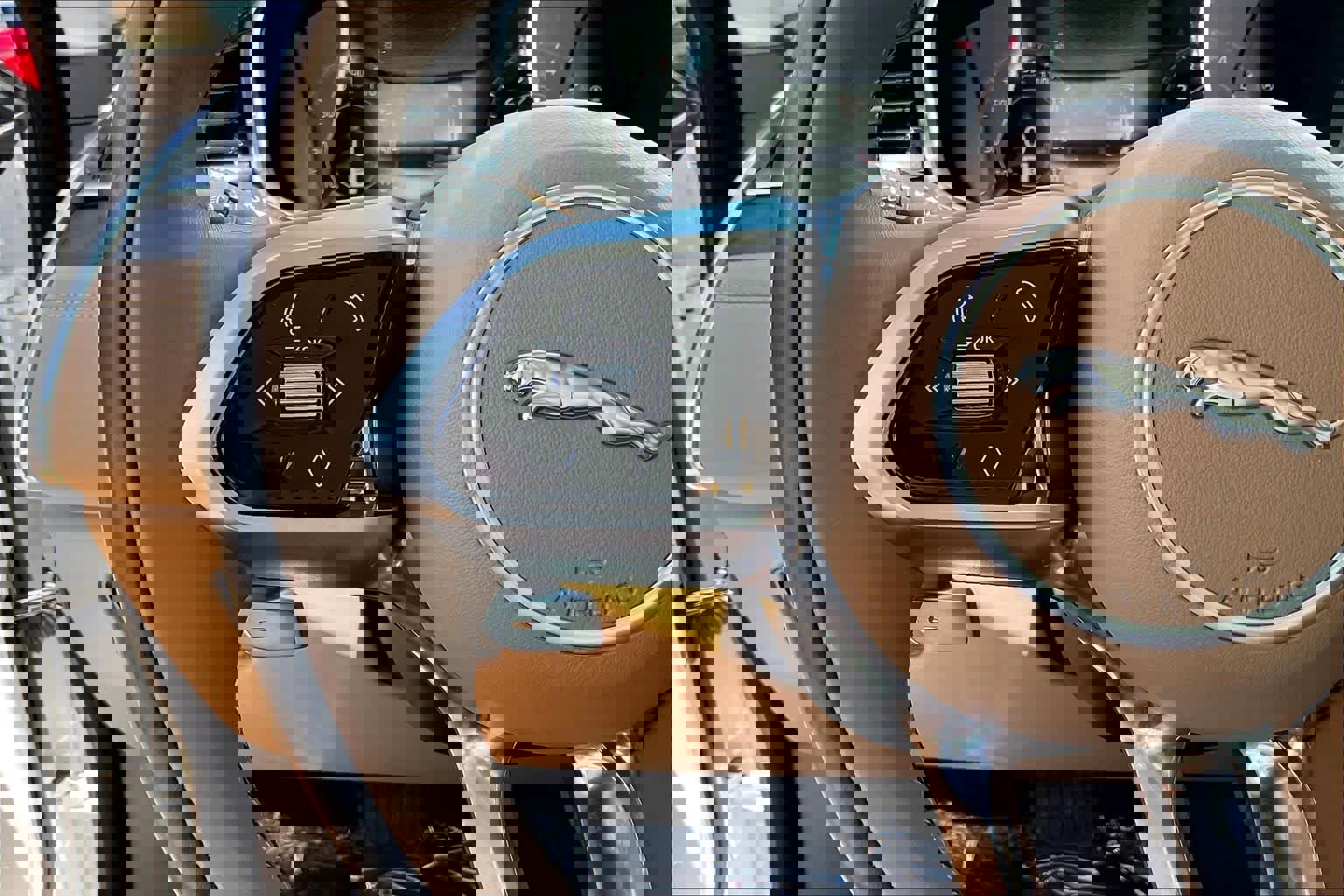 Used 2023 Jaguar F-PACE S AWD/4WD image 18