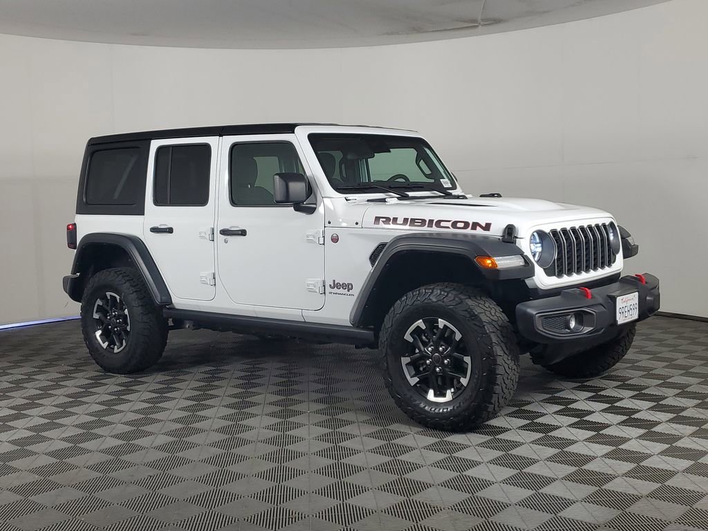 Used 2025 Jeep Wrangler Unlimited Rubicon AWD/4WD image 2