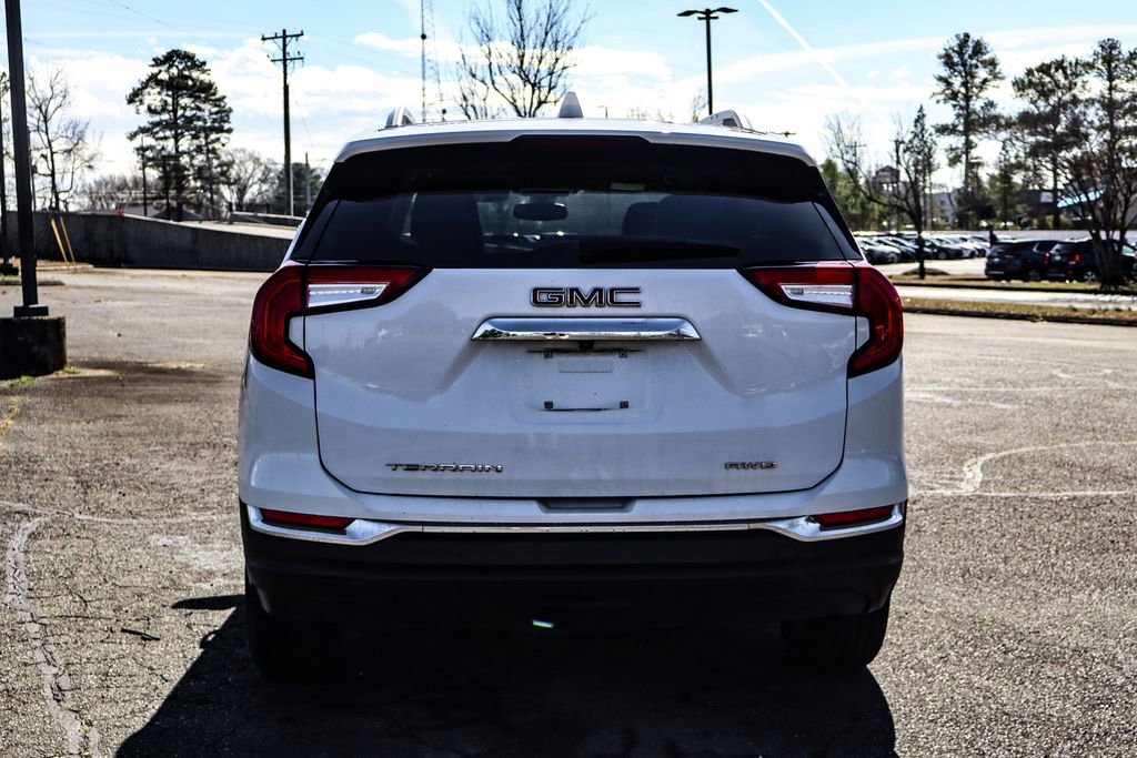 Certified 2024 GMC Terrain SLT image 6