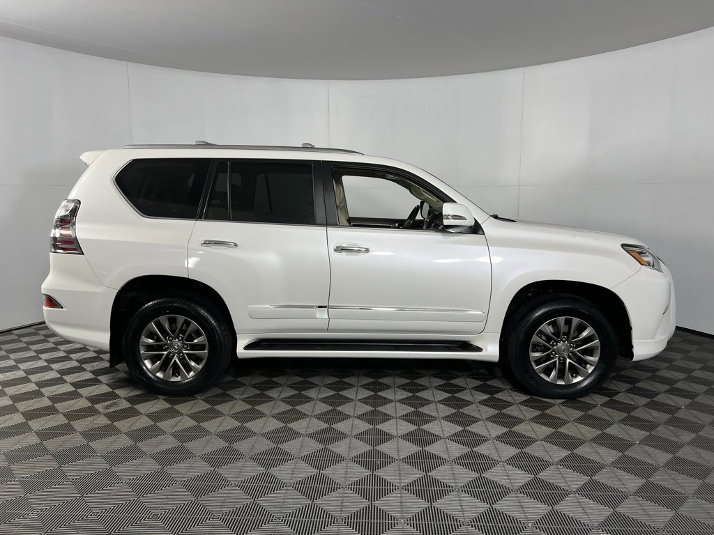 Used 2016 Lexus GX 460 Luxury image 5