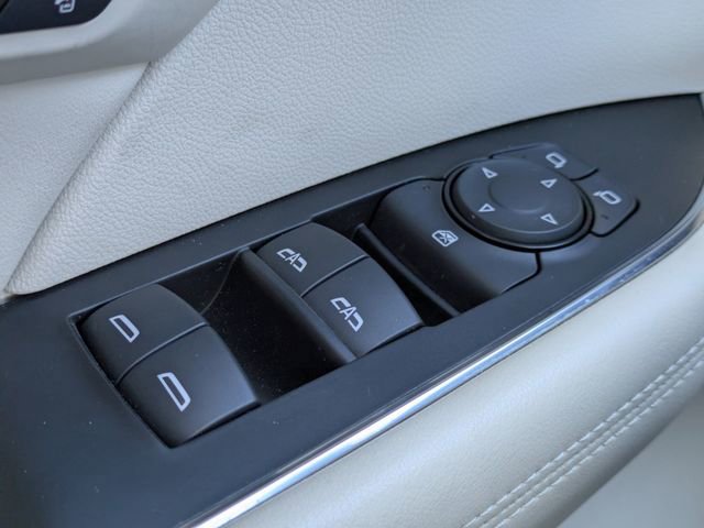 Used 2023 Buick Envision Avenir image 29