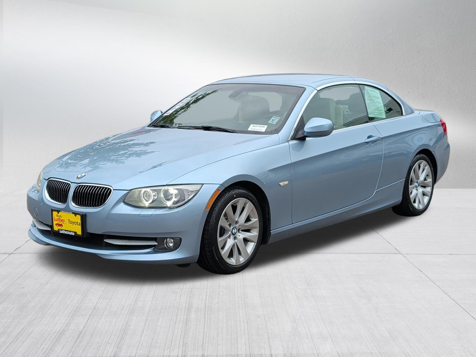 Used 2013 BMW 328i Convertible RWD image 3