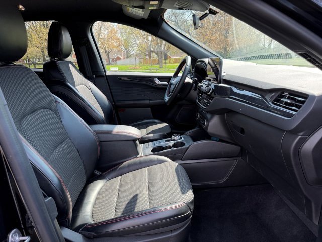 Used 2023 Ford Escape ST-Line image 23