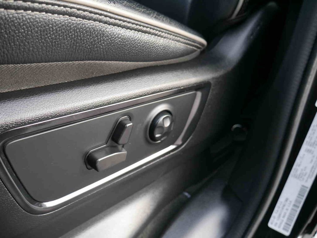 Certified 2023 RAM 1500 Limited image 36