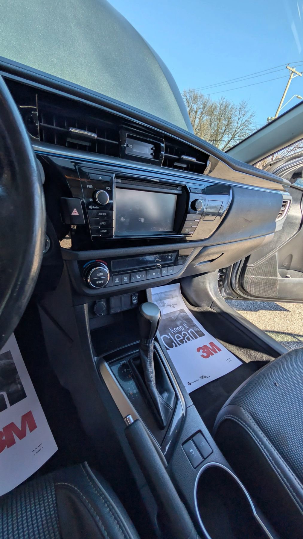 Used 2015 Toyota Corolla S w/ Driver Convenience Package image 13