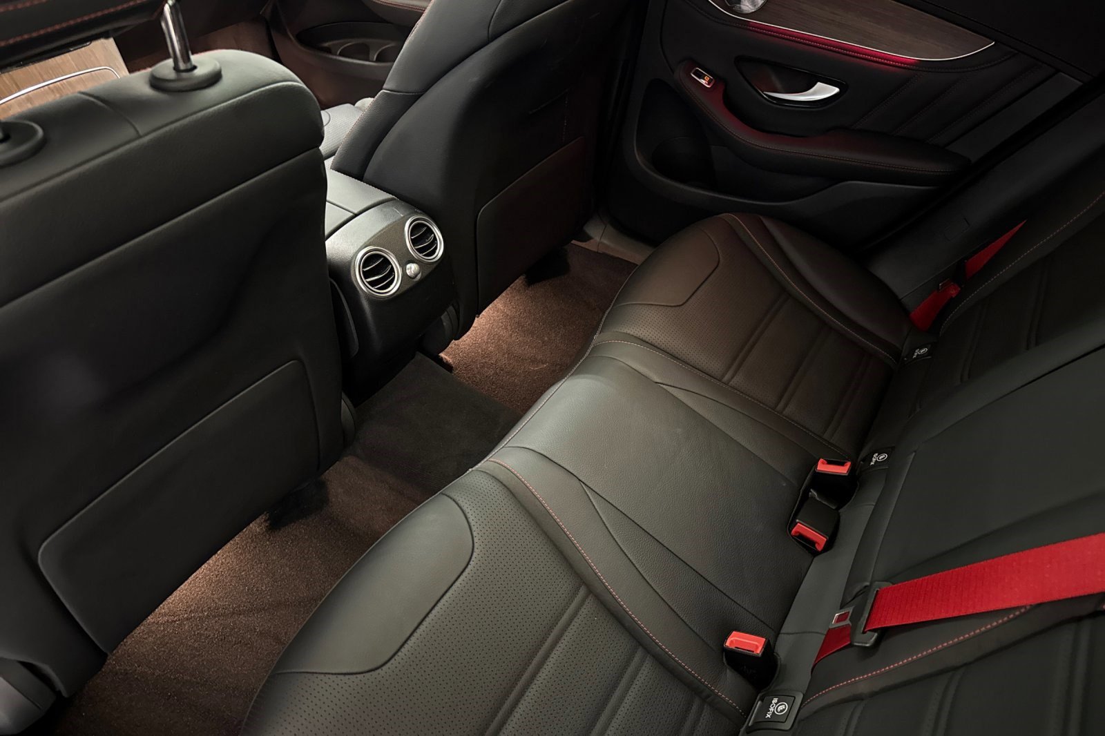 Used 2020 Mercedes-Benz GLC 43 AMG AMG GLC 43 image 29