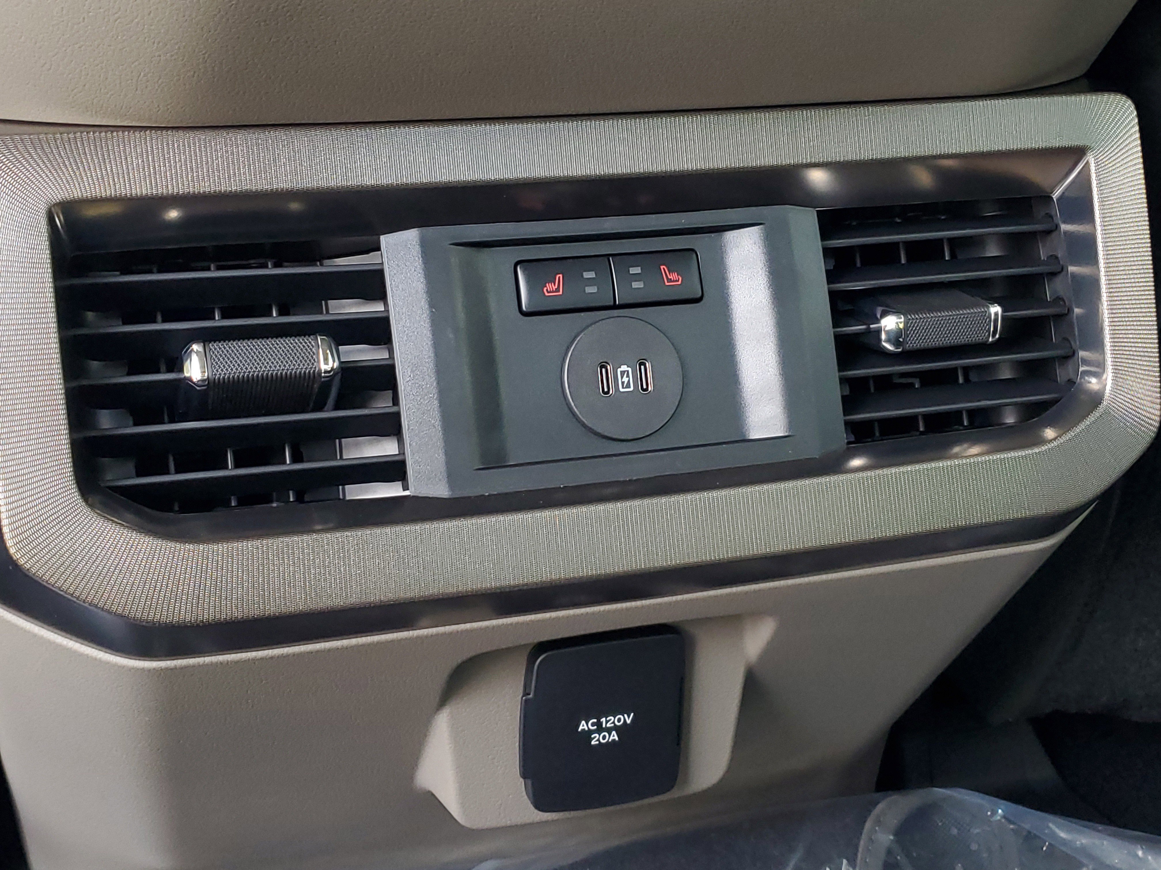 New 2026 Ford F350 Platinum w/ Platinum Plus Package image 14