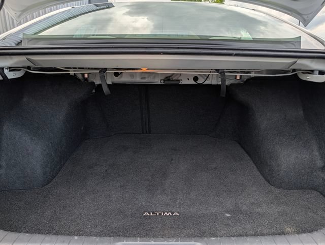 Used 2013 Nissan Altima 2.5 SV FWD image 11