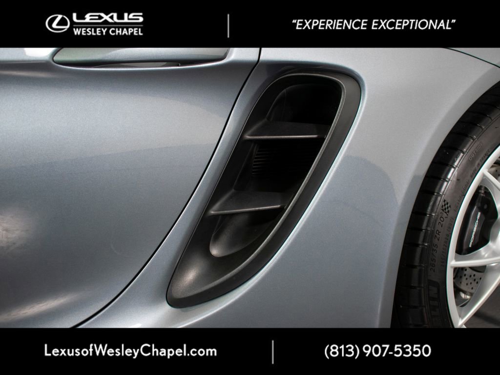 Used 2025 Porsche 718 Cayman RWD image 14
