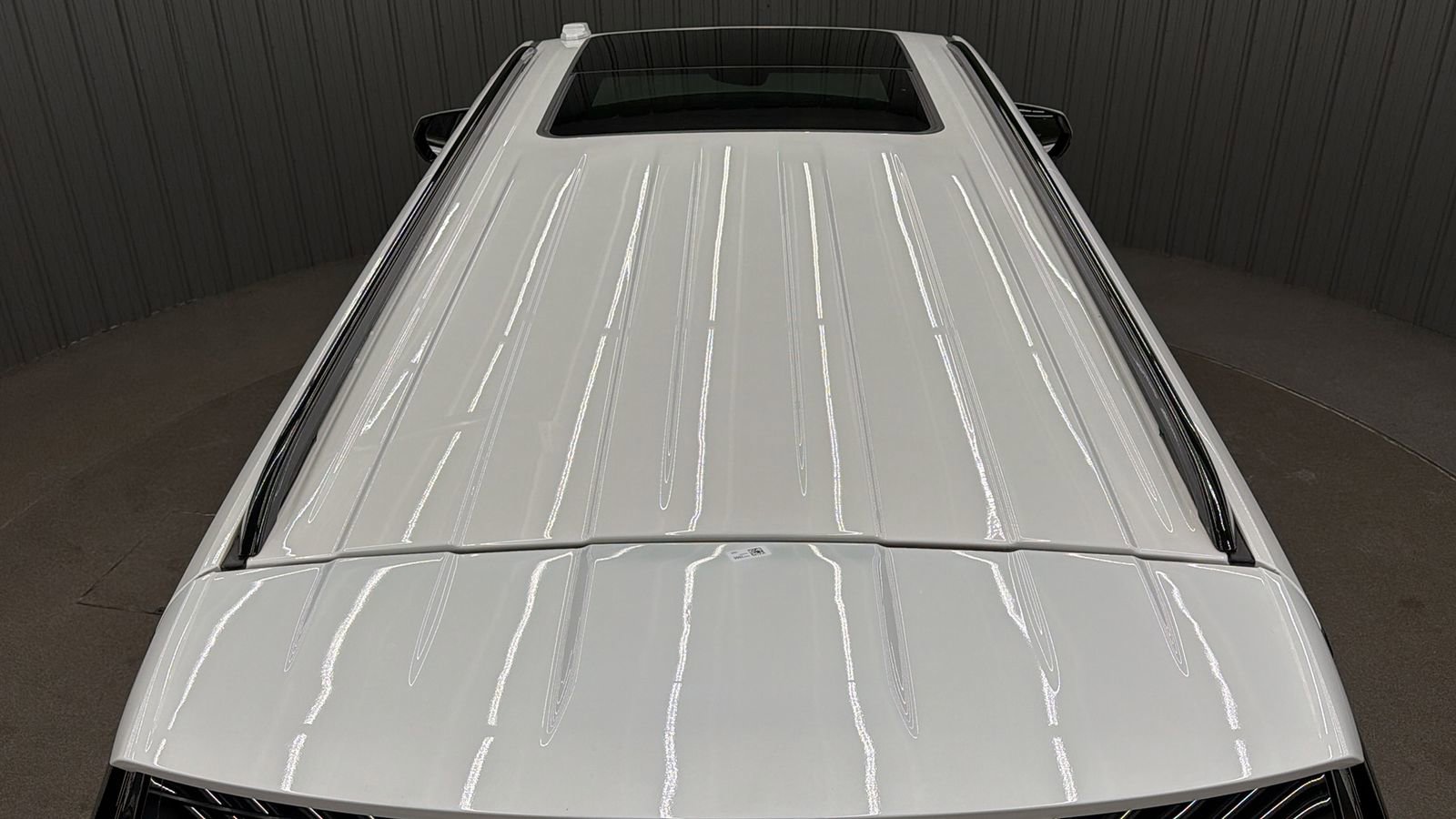 Used 2025 Chevrolet Suburban High Country image 15