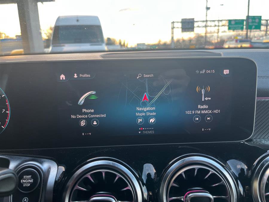 Used 2021 Mercedes-Benz GLB 250 4MATIC image 21