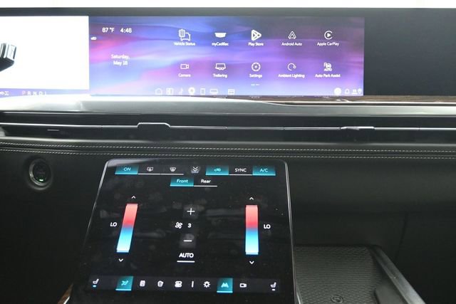 Used 2025 Cadillac Escalade Sport Platinum w/ LPO, Floor Liner Package AWD/4WD image 12