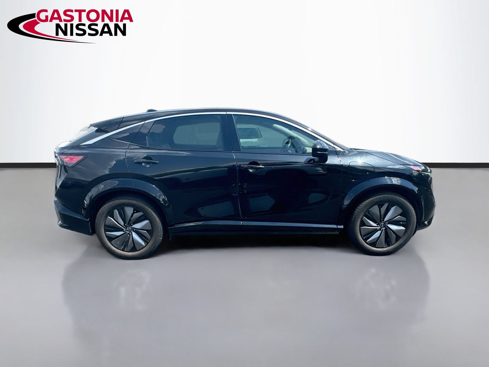 Used 2023 Nissan Ariya FWD image 10