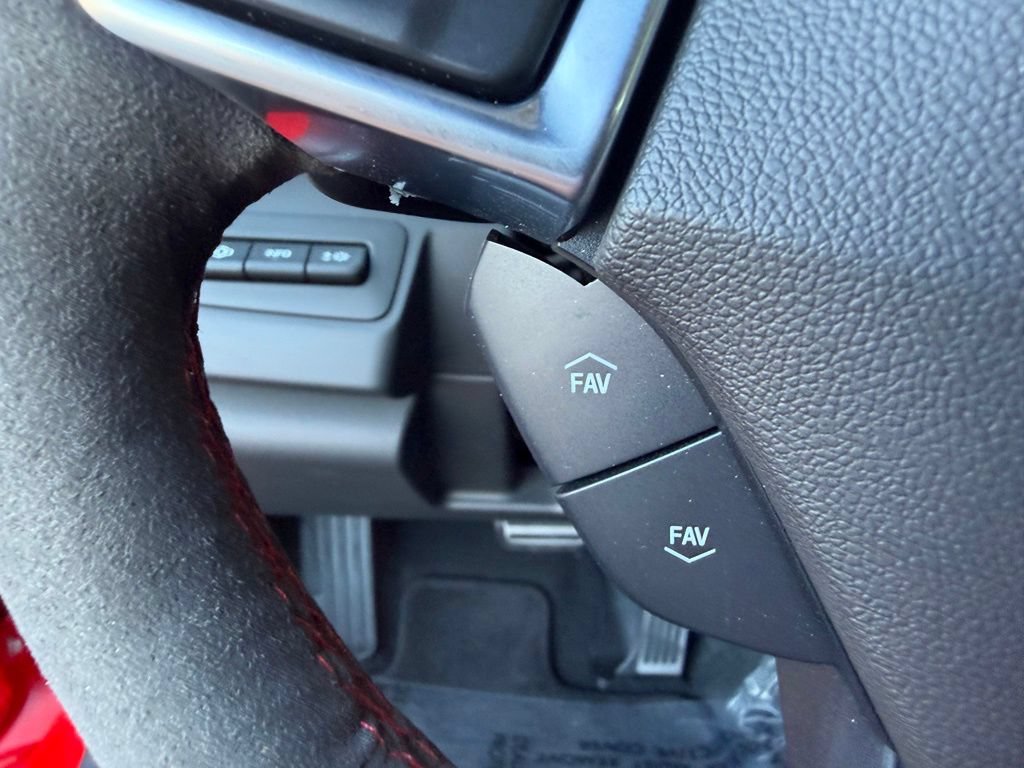 Used 2018 Chevrolet Camaro ZL1 RWD image 30