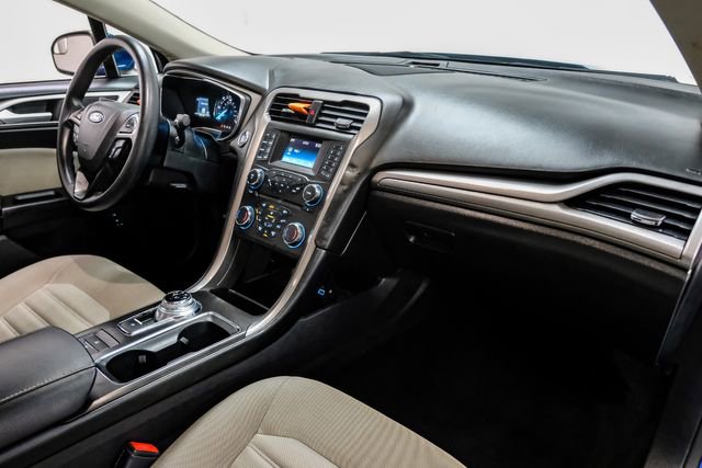 Used 2018 Ford Fusion S image 18