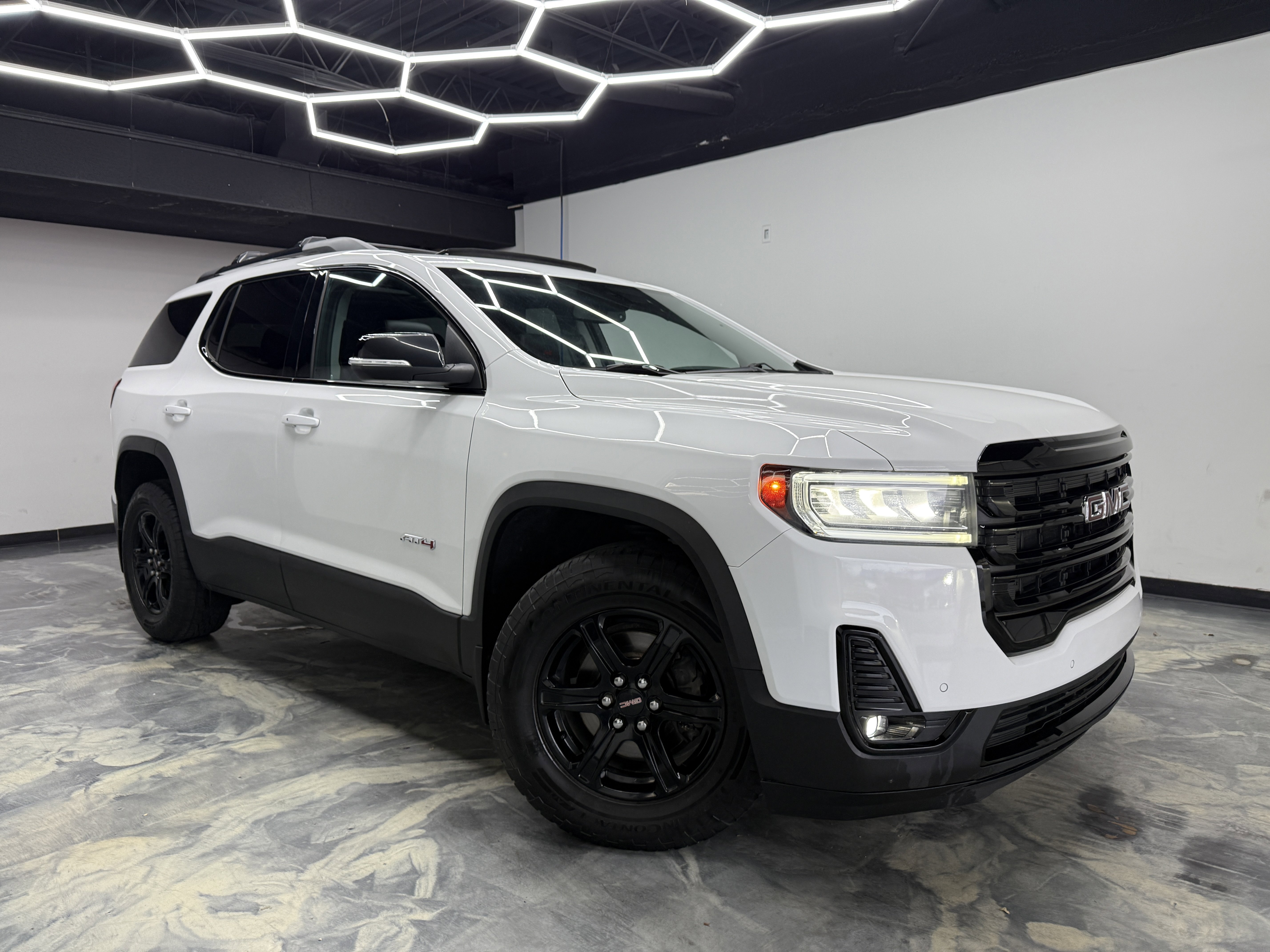 Used 2021 GMC Acadia AT4 image 6