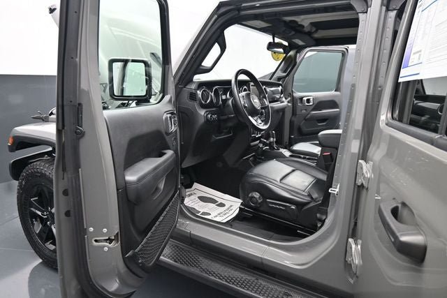 Used 2021 Jeep Wrangler Unlimited Sahara AWD/4WD image 15