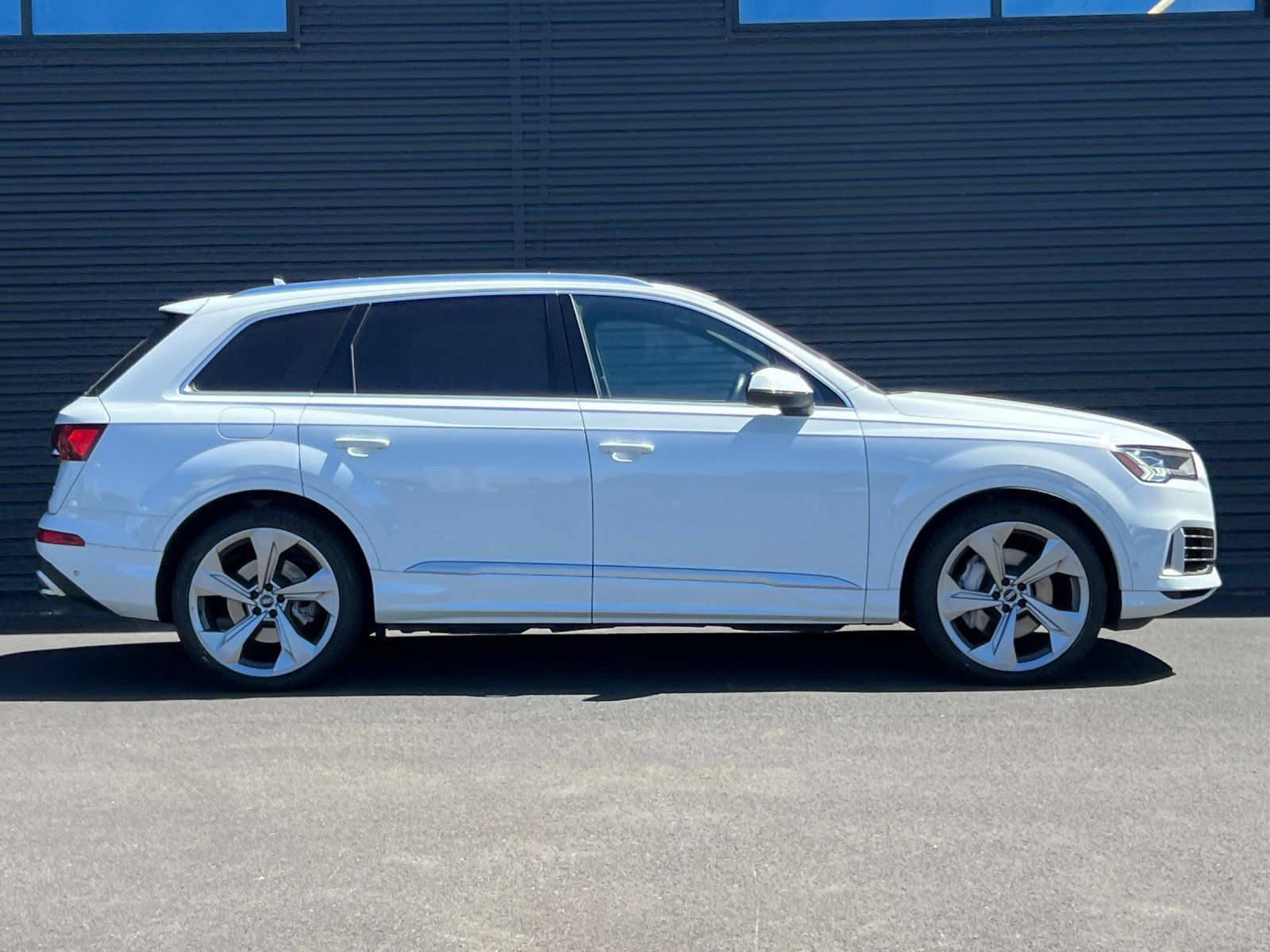 Used 2021 Audi Q7 3.0T Prestige w/ Prestige Package AWD/4WD image 10
