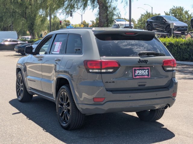 Used 2020 Jeep Grand Cherokee Altitude AWD/4WD image 8