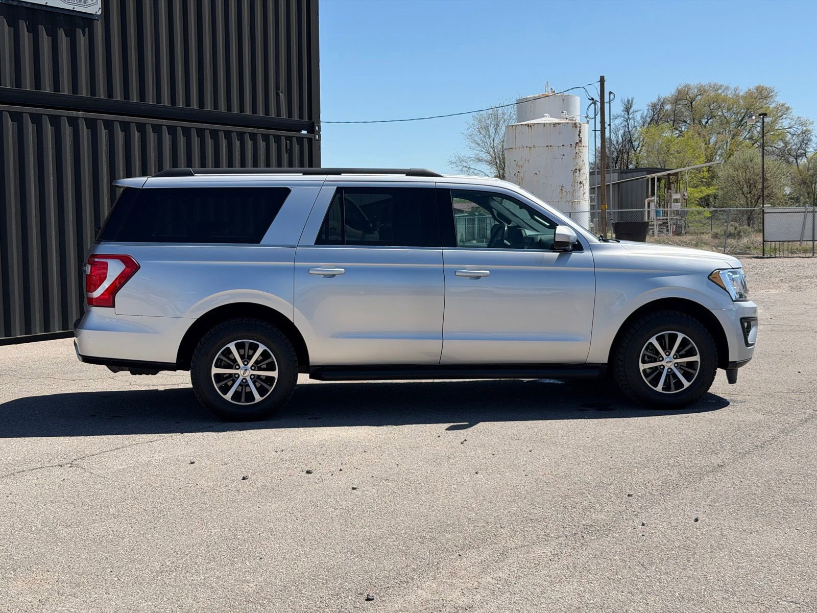 Used 2019 Ford Expedition Max XLT AWD/4WD image 6